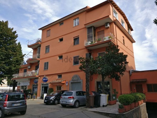 ufficio in affitto a Pomezia