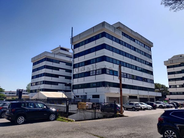 ufficio in affitto a Pomezia