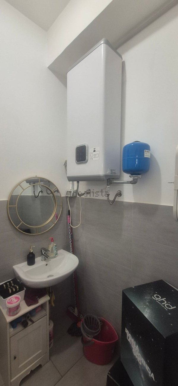 locale commerciale in affitto a Pomezia in zona Santa Procula