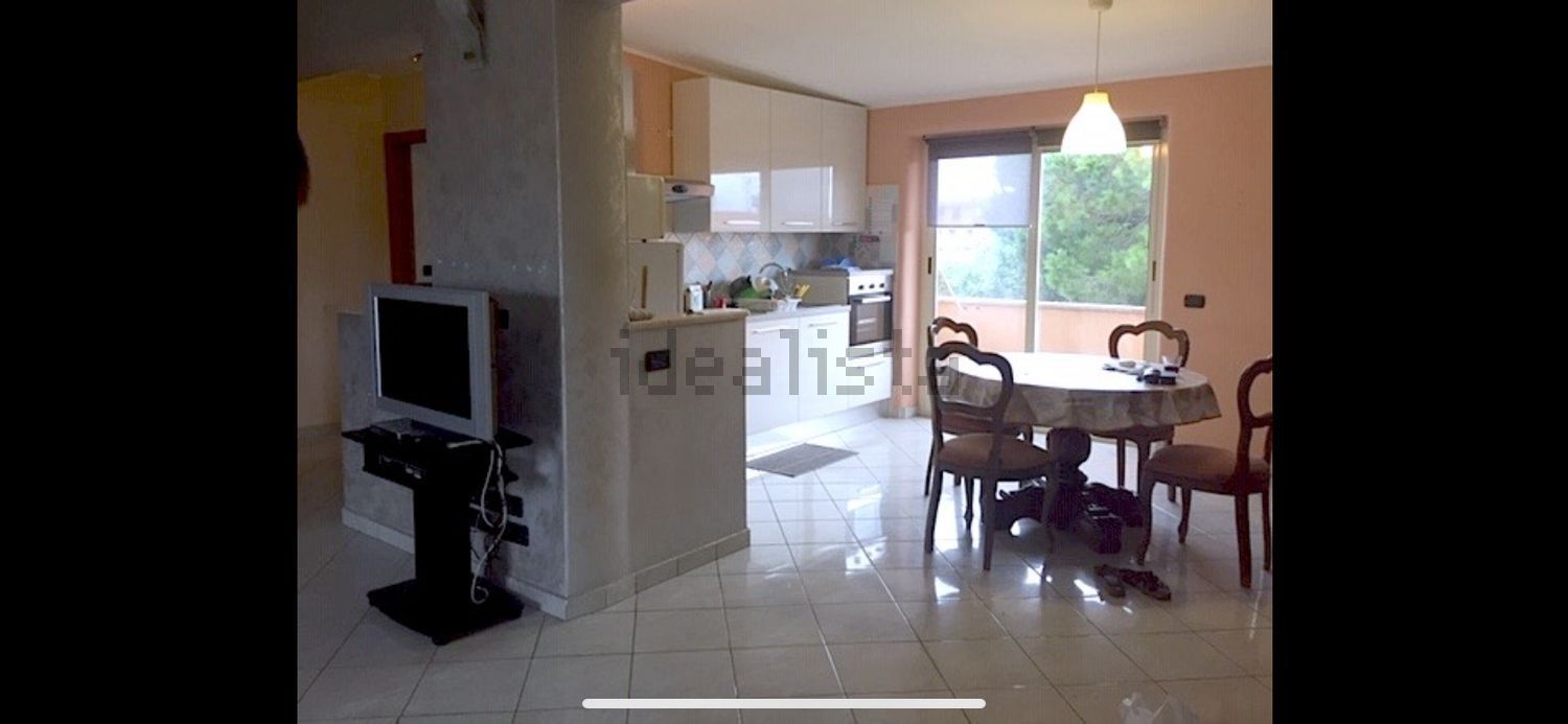 casa indipendente in affitto a Pomezia in zona Torvaianica