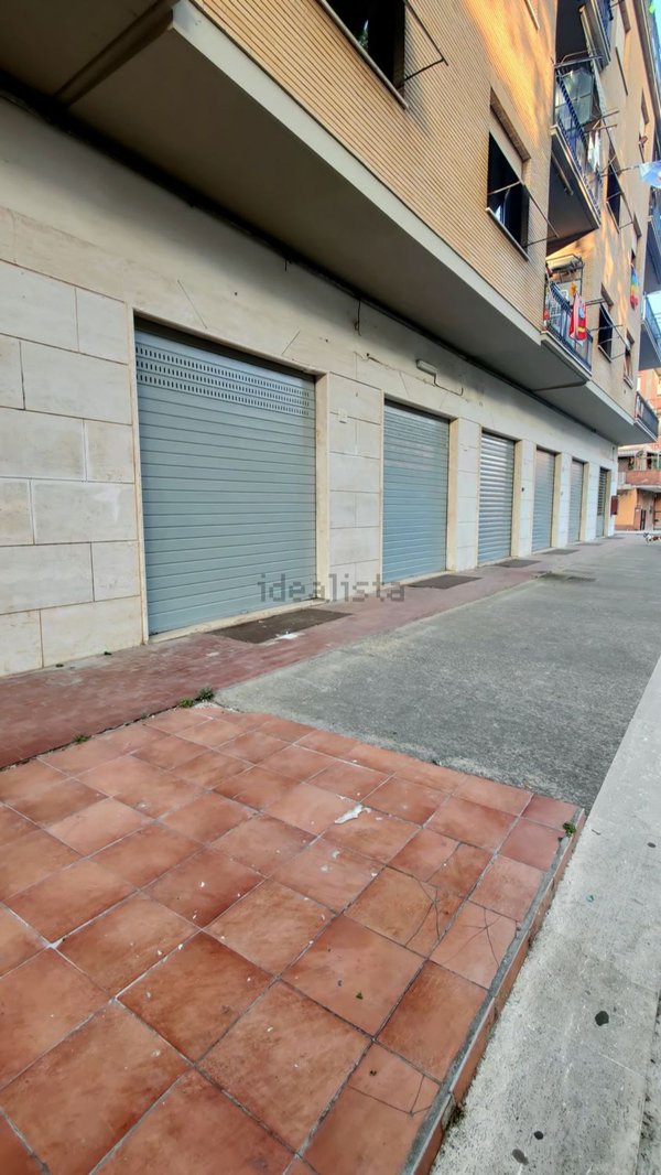 negozio in affitto a Pomezia
