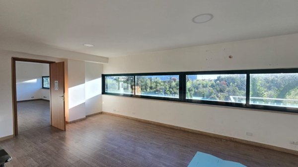 ufficio in affitto a Pomezia