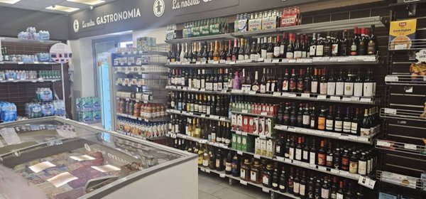 locale commerciale in affitto a Pomezia in zona Torvaianica