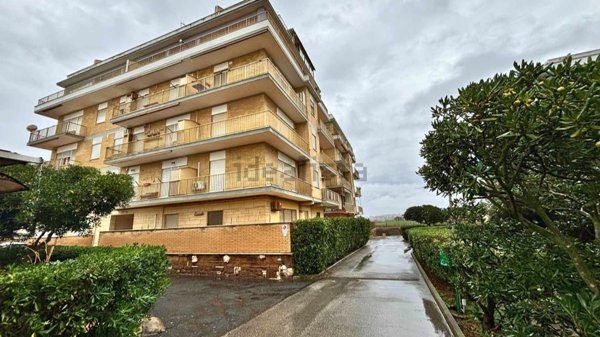 appartamento in affitto a Pomezia in zona Torvaianica