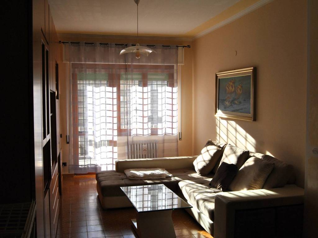 appartamento in affitto a Pomezia in zona Torvaianica