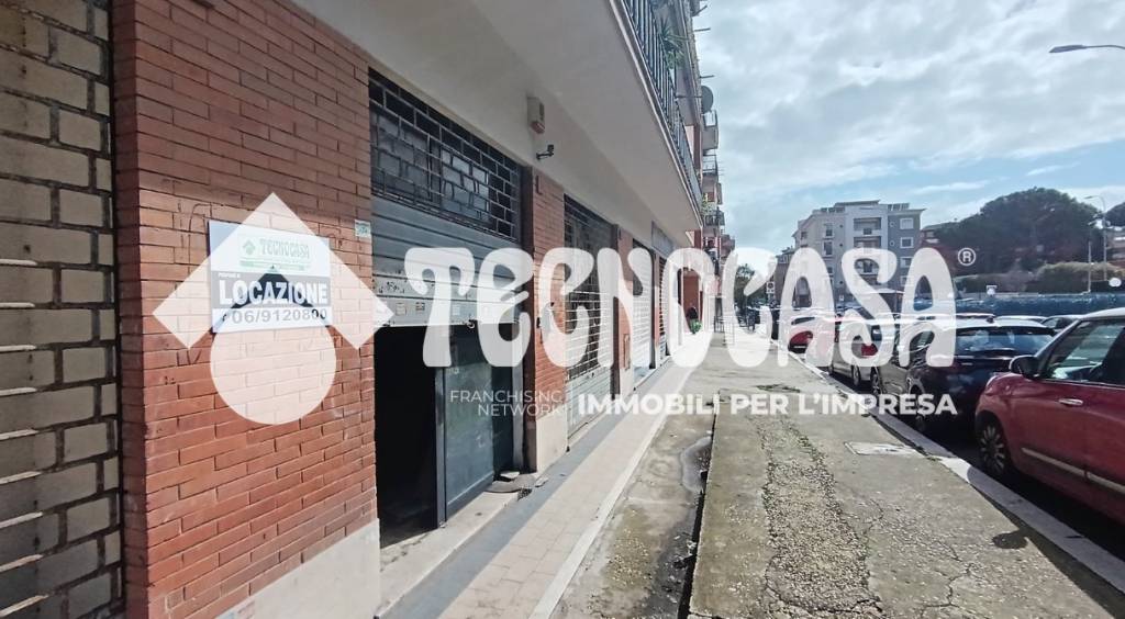 negozio in affitto a Pomezia
