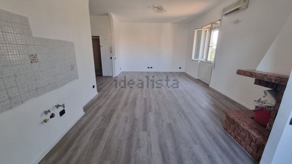 appartamento in affitto a Pomezia