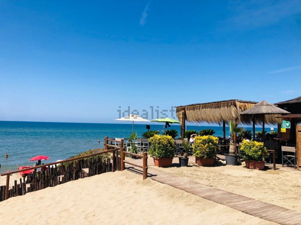 appartamento in affitto a Pomezia in zona Torvaianica