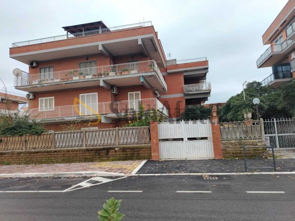 appartamento in affitto a Pomezia in zona Torvaianica