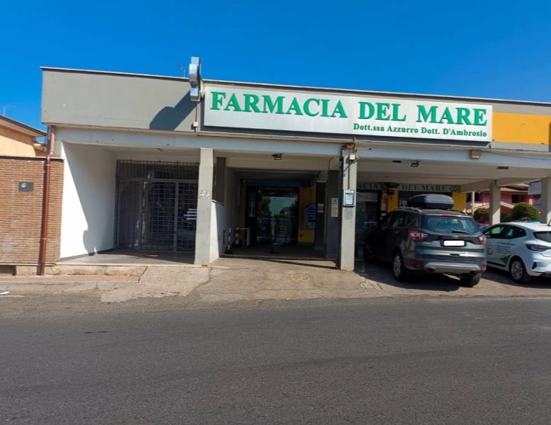 locale commerciale in affitto a Pomezia in zona Torvaianica Alta