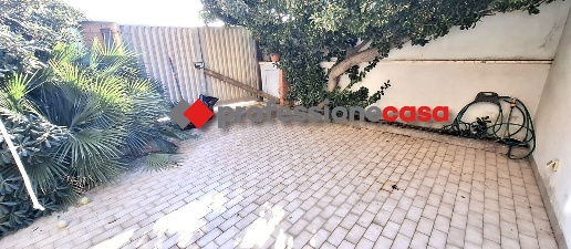 appartamento in affitto a Pomezia in zona Torvaianica