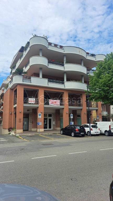 appartamento in affitto a Pomezia