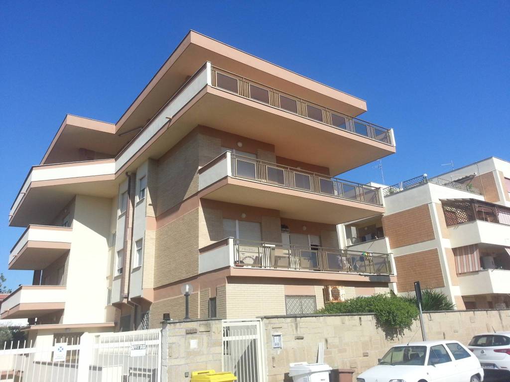 appartamento in affitto a Pomezia in zona Torvaianica