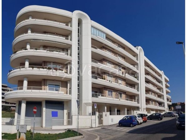 appartamento in affitto a Pomezia