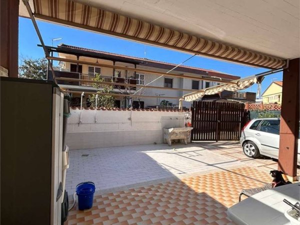 appartamento in affitto a Pomezia in zona Torvaianica