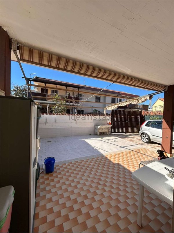 appartamento in affitto a Pomezia in zona Torvaianica