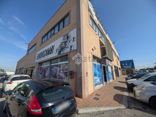 ufficio in affitto a Pomezia