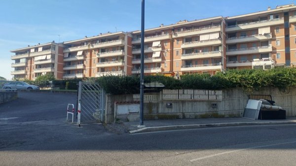 appartamento in affitto a Pomezia in zona Santa Palomba