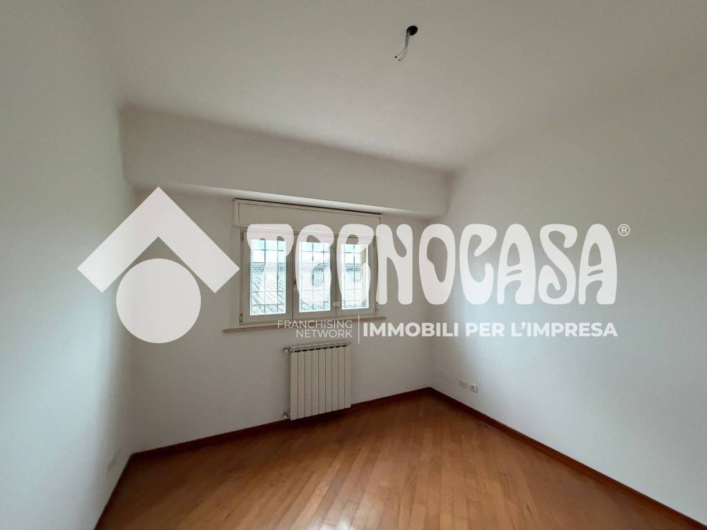 ufficio in affitto a Pomezia in zona Santa Procula