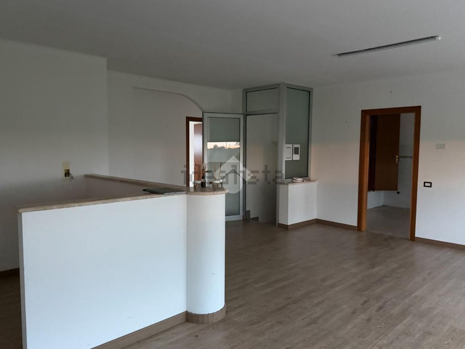 ufficio in affitto a Pomezia