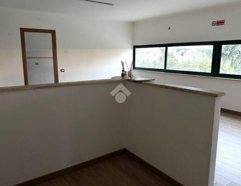 ufficio in affitto a Pomezia
