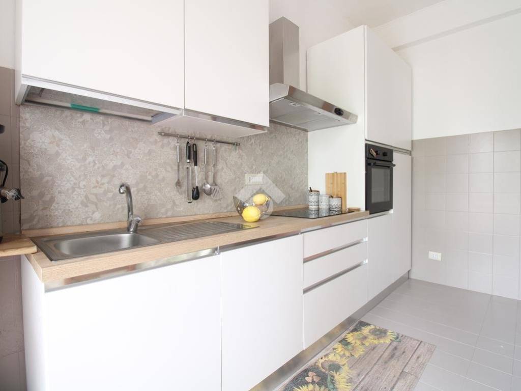 appartamento in affitto a Pomezia in zona Torvaianica