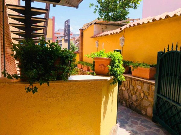 appartamento in affitto a Pomezia in zona Torvaianica