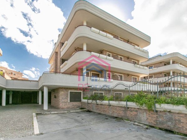 ufficio in affitto a Pomezia