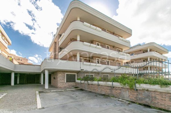 appartamento in affitto a Pomezia