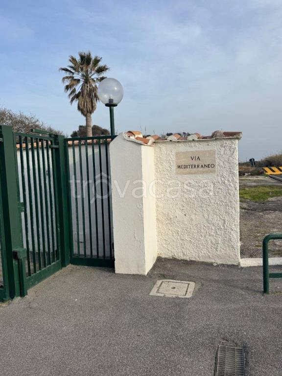 casa indipendente in affitto a Pomezia