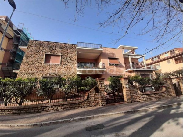 ufficio in affitto a Pomezia