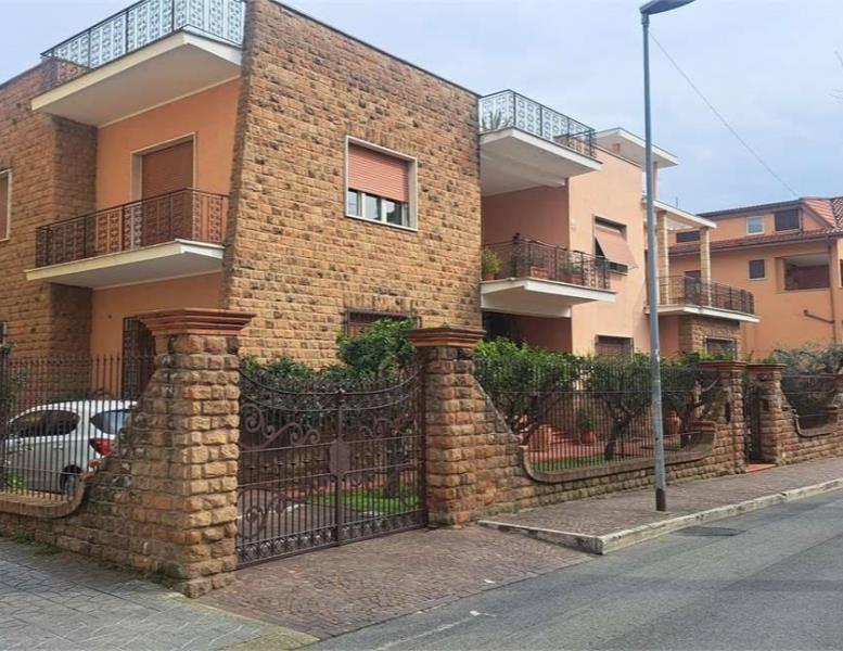 ufficio in affitto a Pomezia