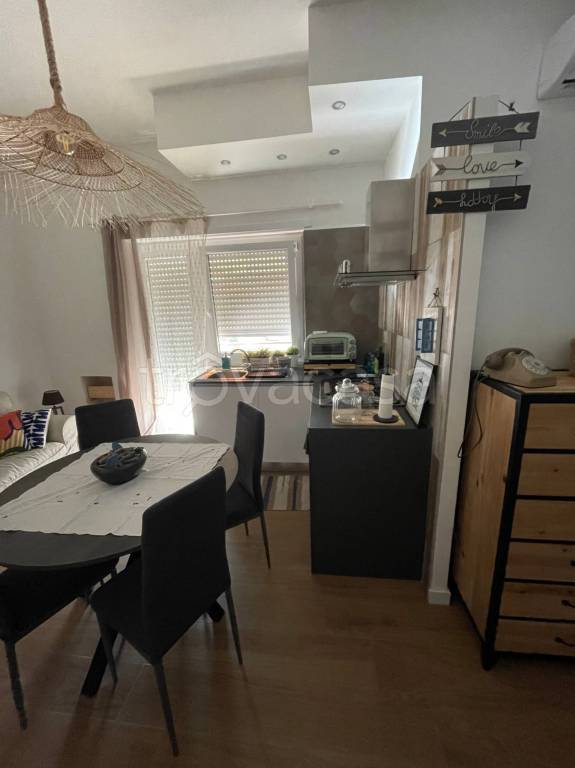 appartamento in affitto a Pomezia in zona Torvaianica