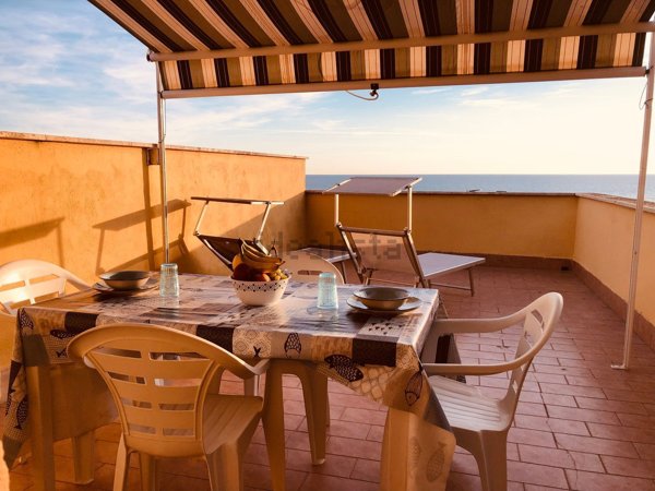 appartamento in affitto a Pomezia in zona Torvaianica