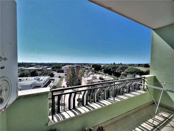 appartamento in affitto a Pomezia in zona Pratica di Mare