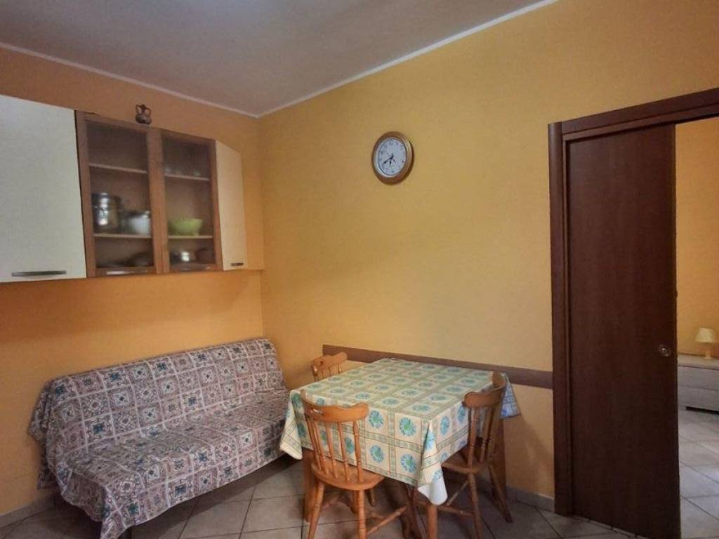 appartamento in affitto a Pomezia in zona Torvaianica