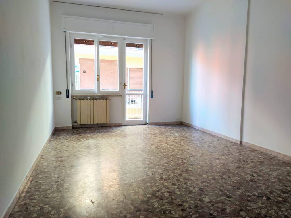 appartamento in affitto a Pomezia