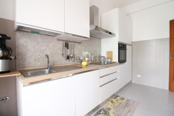 appartamento in affitto a Pomezia in zona Torvaianica