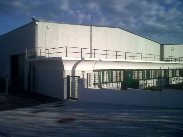 locale commerciale in affitto a Pomezia in zona Castagnetta