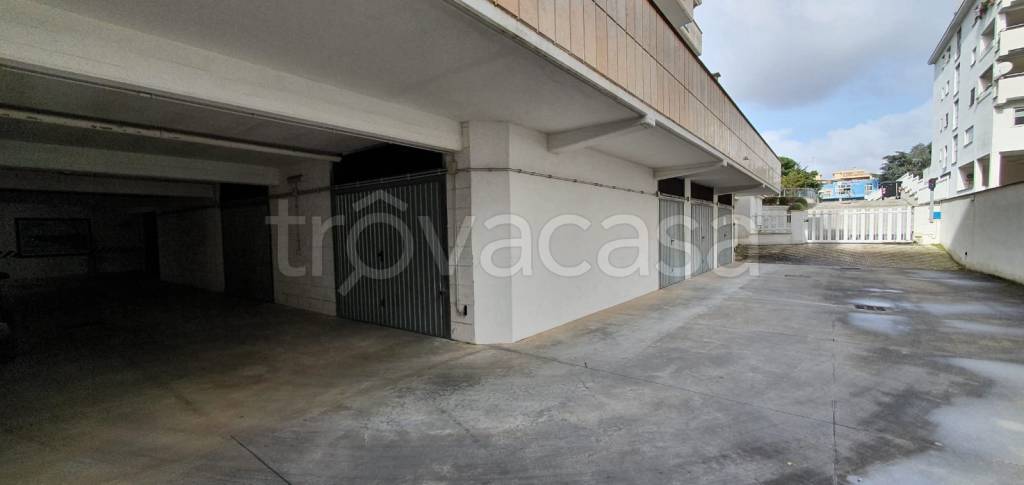 ufficio in affitto a Pomezia