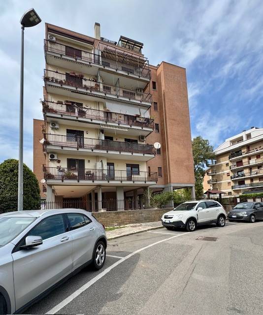 appartamento in affitto a Pomezia