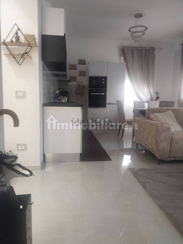 appartamento in affitto a Pomezia in zona Torvaianica