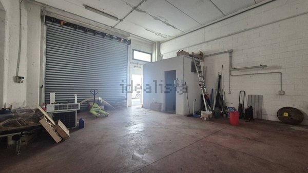 locale di sgombero in affitto a Pomezia in zona Colli di Enea