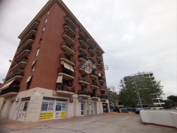 appartamento in affitto a Pomezia