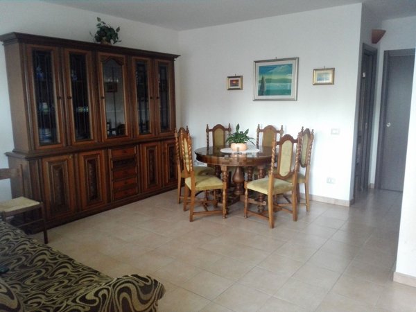 casa indipendente in affitto a Pomezia