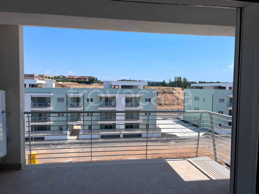 appartamento in affitto a Pomezia in zona Pratica di Mare