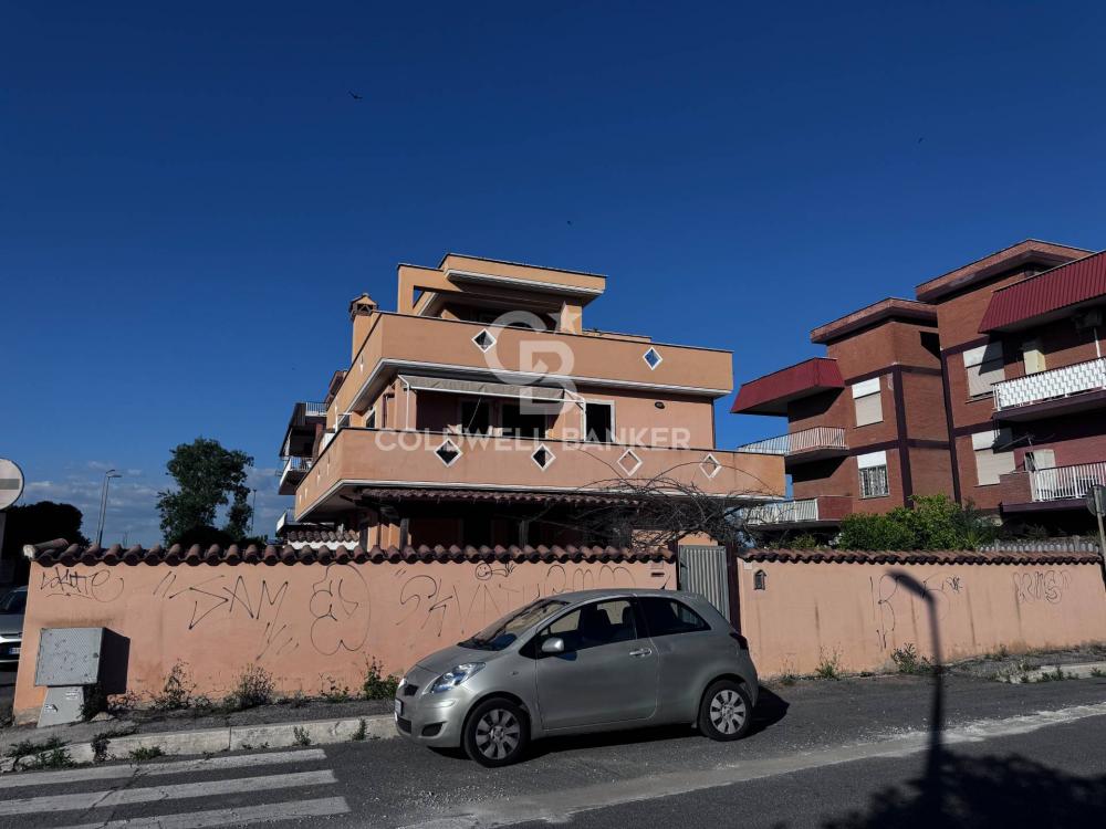appartamento in affitto a Pomezia in zona Torvaianica