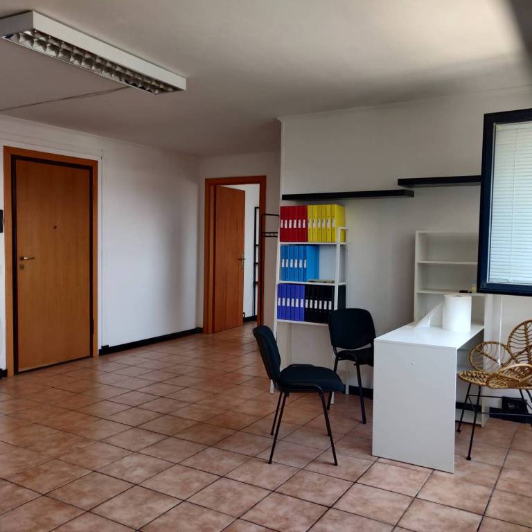 appartamento in affitto a Pomezia