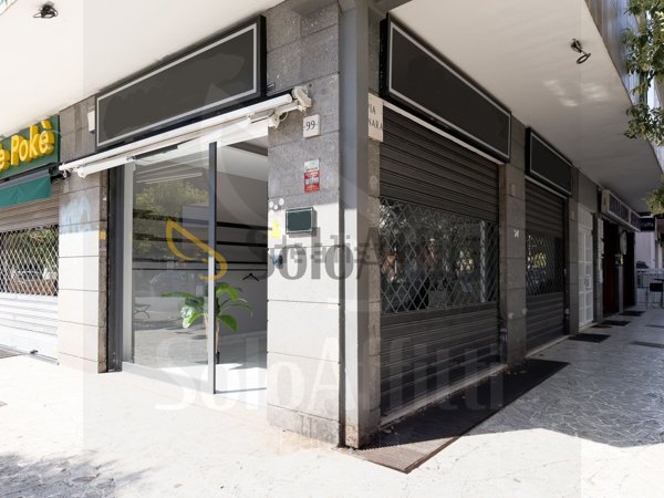negozio in affitto a Pomezia