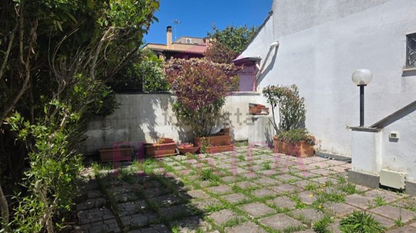 appartamento in affitto a Pomezia in zona Torvaianica